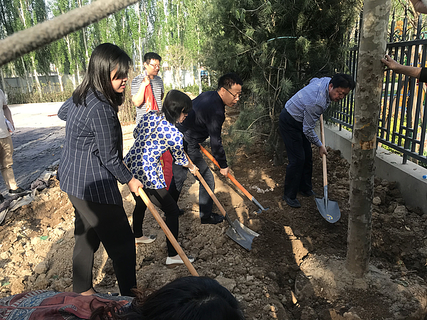 植树活动2.jpg